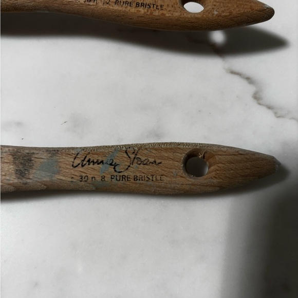 Annie Sloan Chalk Paint Brushes Set - Picture 7 of 9